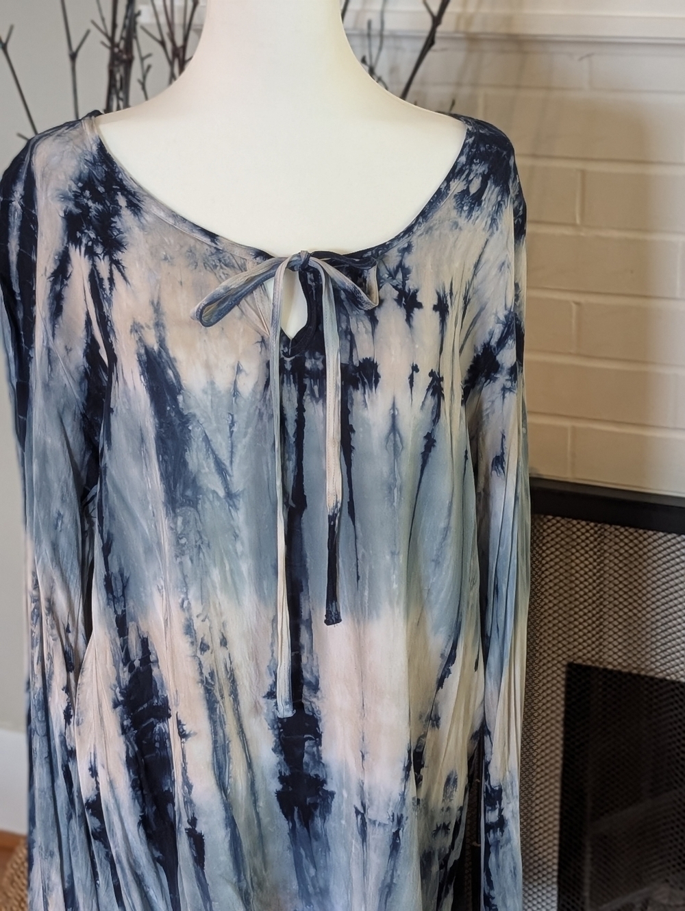 LA Hearts Blue Tie Dye Tunic Top Boho Flowy Rayon Made USA Size L Super Soft (K)